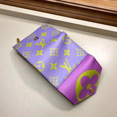 LV Summer 2019 Zoé Wallet Monogram Canvas Pink / Lila